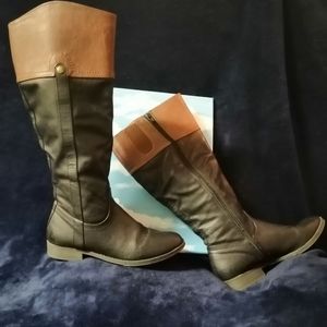 NWOT Pair of black and brown women's boots